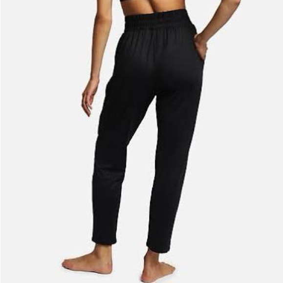 Nike AT1111-010 Women Flow Lux Dri-FIT Training Pants Loose Fit Black Size M - Picture 2 of 12